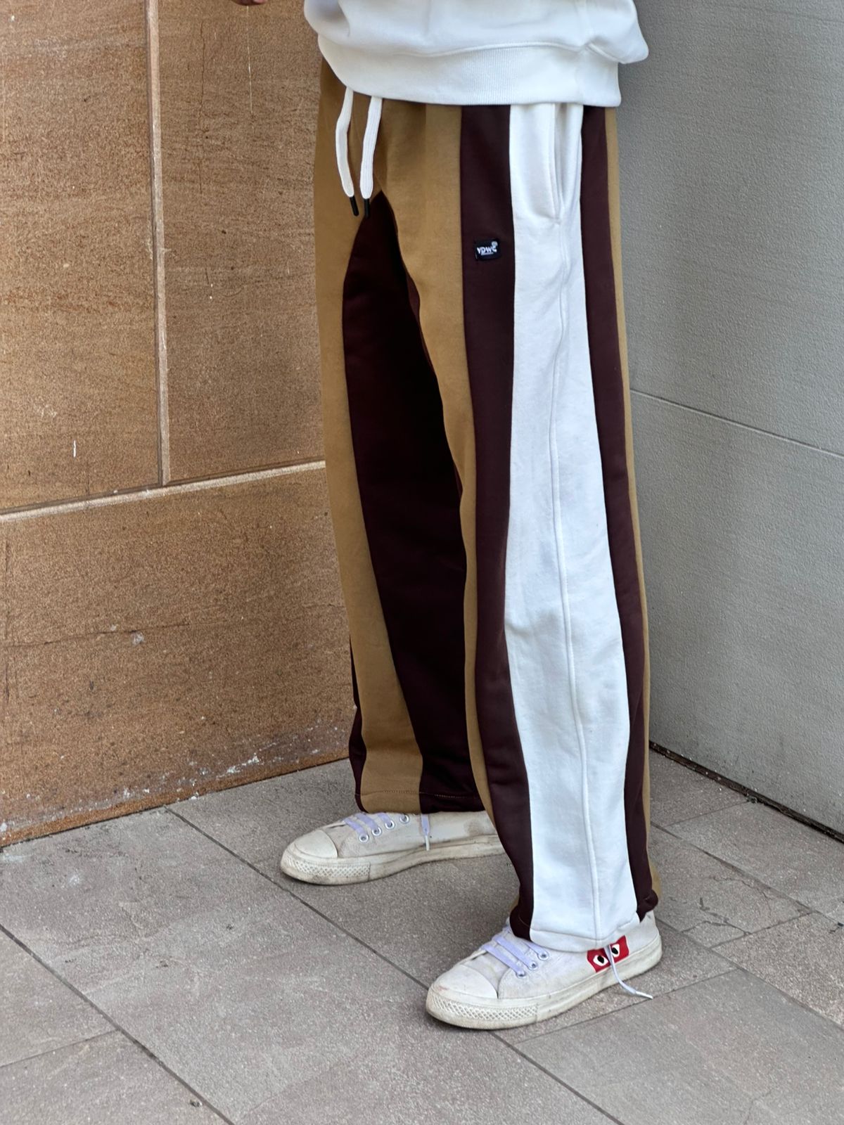 Three-Tone Arc Straight Pant