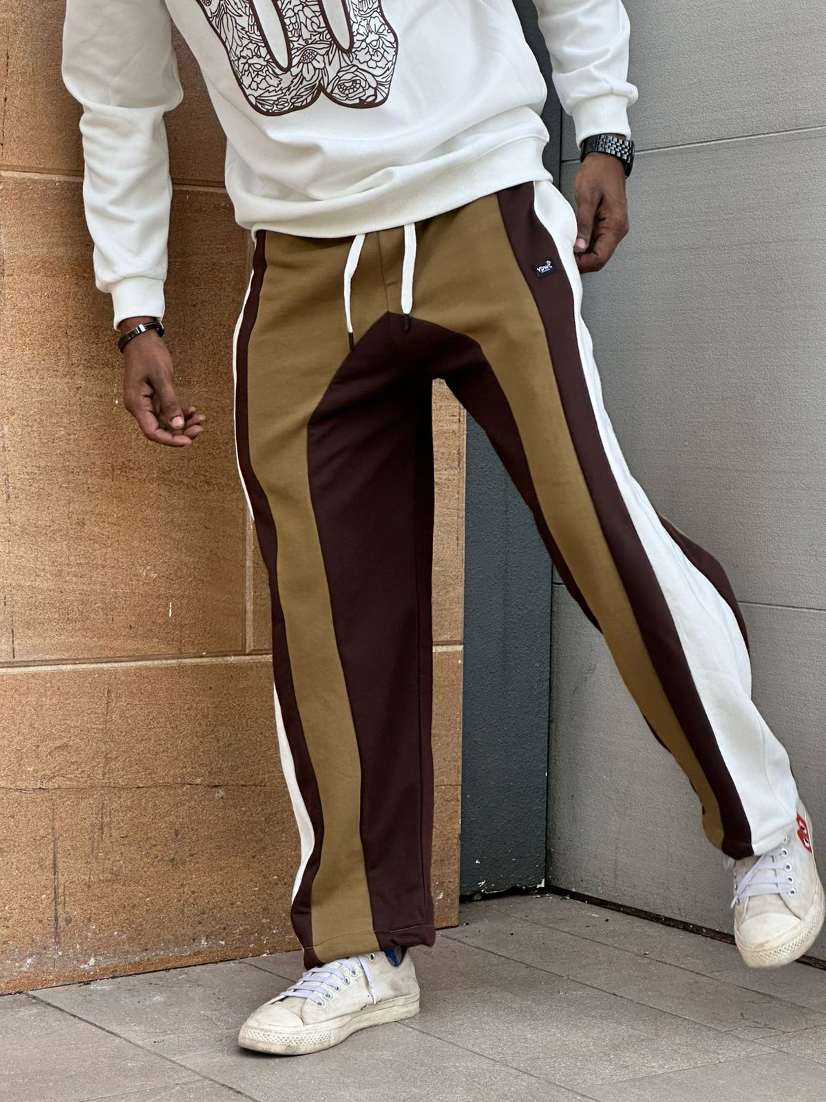 Three-Tone Arc Straight Pant